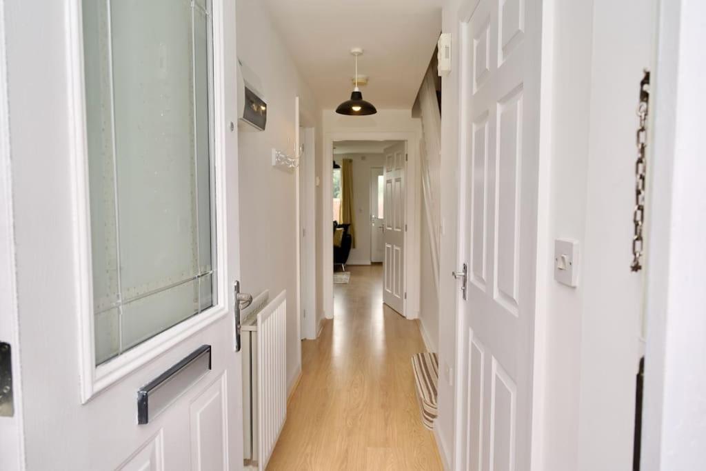 Highley'S Nest - Fully Furnished Gem, Free Private Parking, Sky Tv & Netflix Villa Coventry Kültér fotó