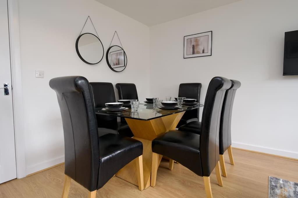 Highley'S Nest - Fully Furnished Gem, Free Private Parking, Sky Tv & Netflix Villa Coventry Kültér fotó