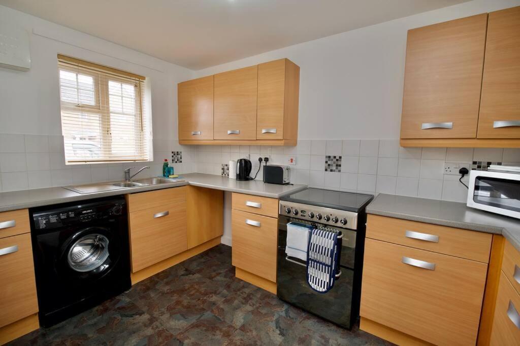 Highley'S Nest - Fully Furnished Gem, Free Private Parking, Sky Tv & Netflix Villa Coventry Kültér fotó