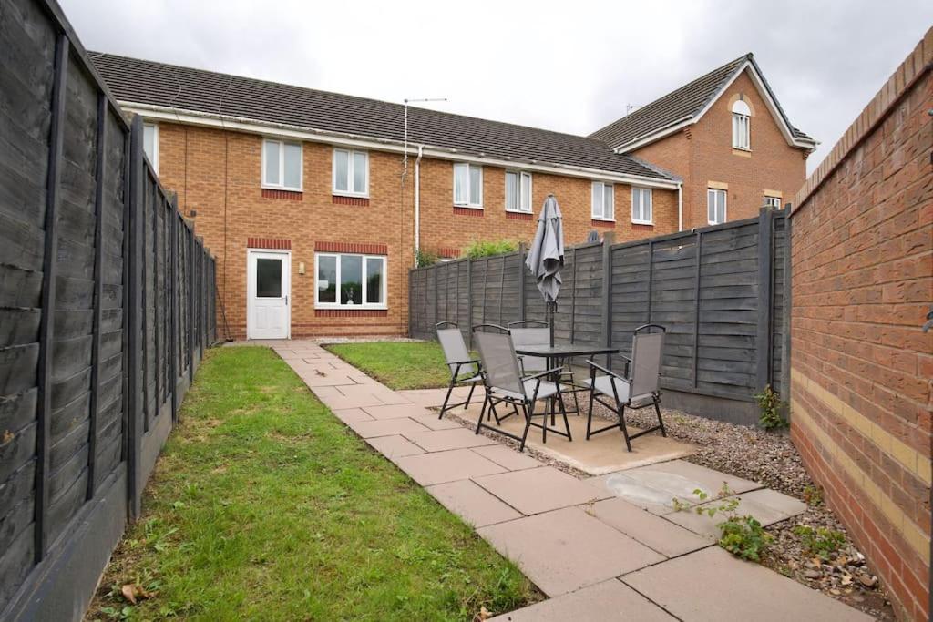 Highley'S Nest - Fully Furnished Gem, Free Private Parking, Sky Tv & Netflix Villa Coventry Kültér fotó