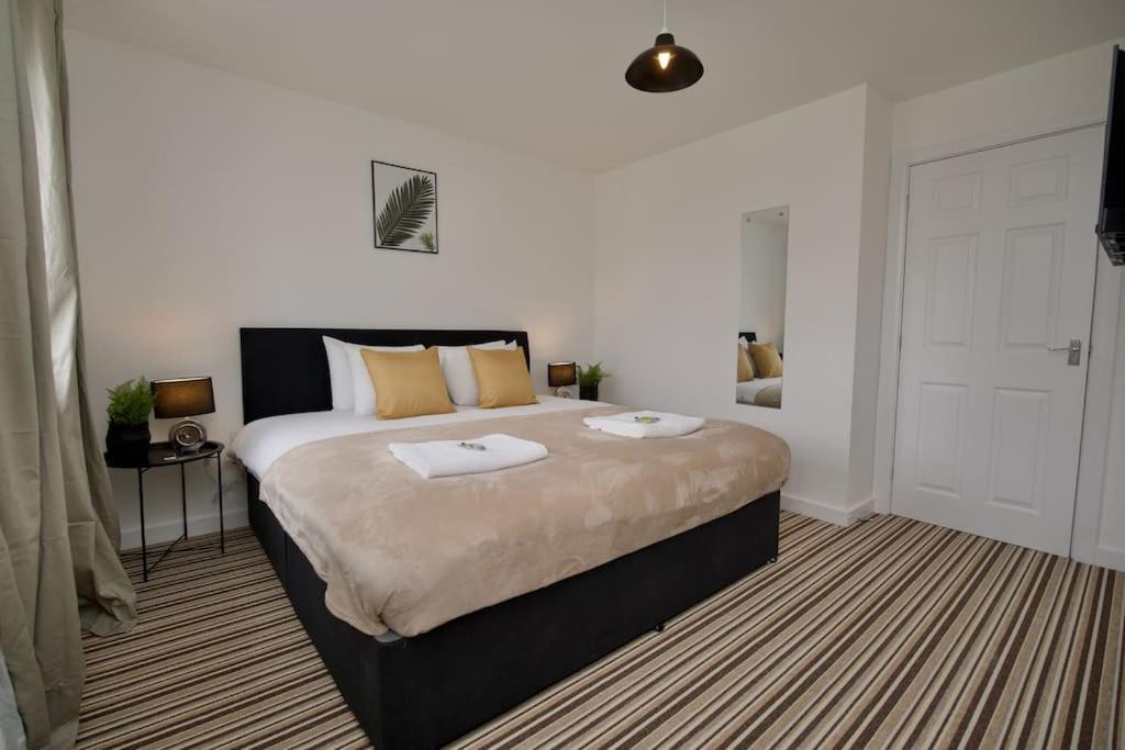 Highley'S Nest - Fully Furnished Gem, Free Private Parking, Sky Tv & Netflix Villa Coventry Kültér fotó