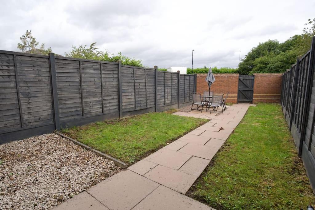 Highley'S Nest - Fully Furnished Gem, Free Private Parking, Sky Tv & Netflix Villa Coventry Kültér fotó